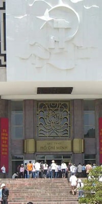 Private Hanoi city tour and water puppet show